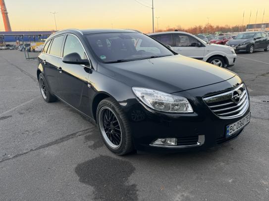 Opel Insignia 2013г. в рассрочку