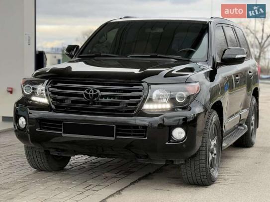 Toyota Land cruiser
                    2008г. в рассрочку