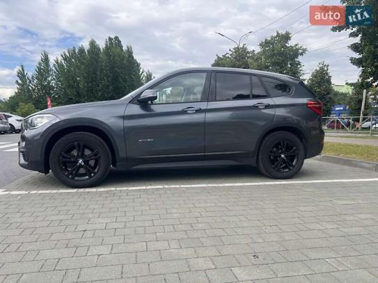 Bmw X1                              2016г. в рассрочку