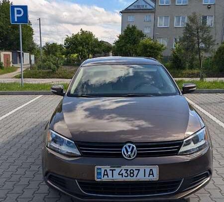Volkswagen Jetta                           2013г. в рассрочку