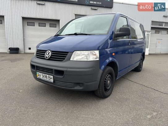 Volkswagen Transporter 2006г. в рассрочку