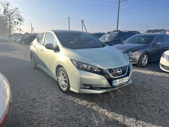 Nissan Leaf                            2018г. в рассрочку