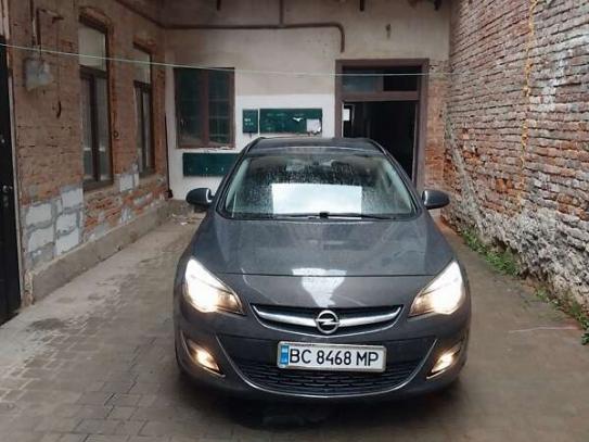 Opel Astra                           2013г. в рассрочку