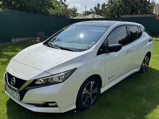 Nissan Leaf                            2018г. в рассрочку