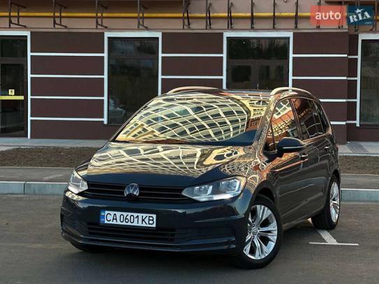 Volkswagen Touran
                          2020г. в рассрочку