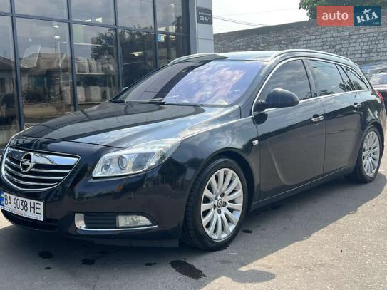 Opel Insignia                        2010г. в рассрочку