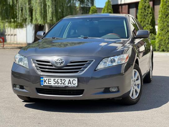 Toyota Camry 2008р. у розстрочку