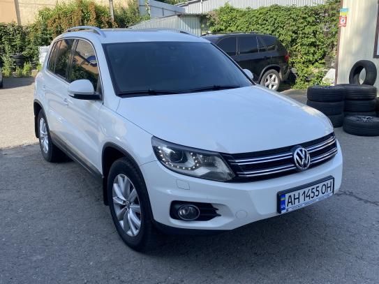 Volkswagen Tiguan                          2013г. в рассрочку