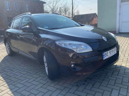 Renault Megane
                          2012г. в рассрочку