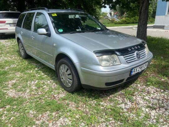 Volkswagen Bora                            2001г. в рассрочку
