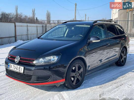 Volkswagen Golf                            2012г. в рассрочку