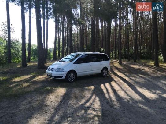 Volkswagen Sharan
                          2003г. в рассрочку