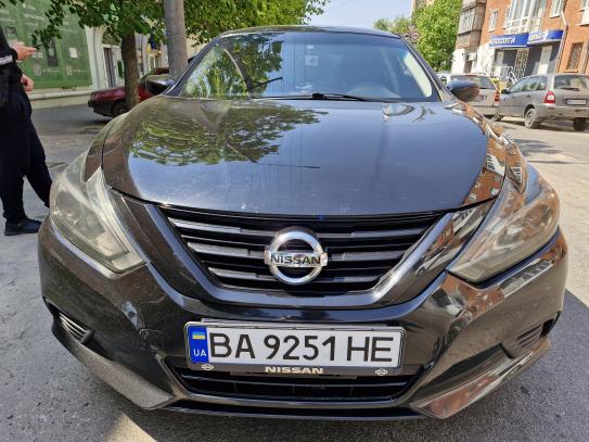 Nissan Altima                          2017г. в рассрочку