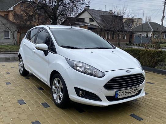 Ford Fiesta
                          2015г. в рассрочку