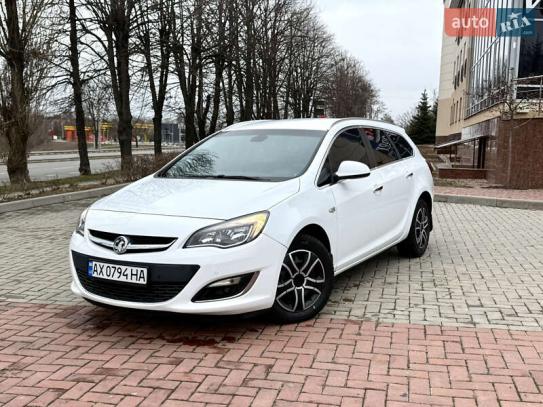 Opel Astra                           2012г. в рассрочку