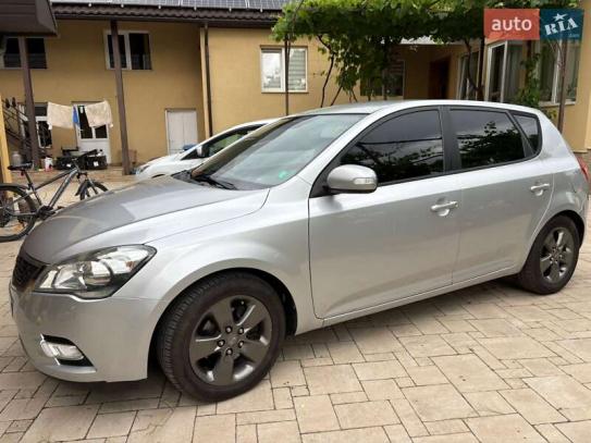 Kia Ceed
                            2011г. в рассрочку