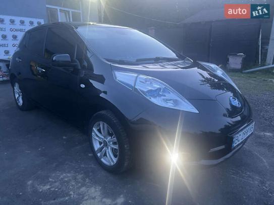 Nissan Leaf                            2013г. в рассрочку