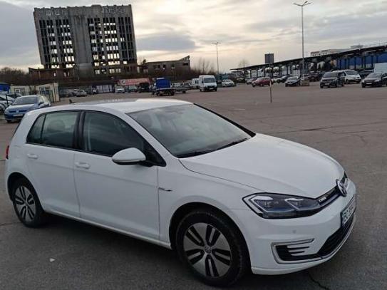 Volkswagen E-golf                          2019г. в рассрочку