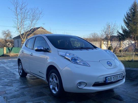 Nissan Leaf                            2014г. в рассрочку