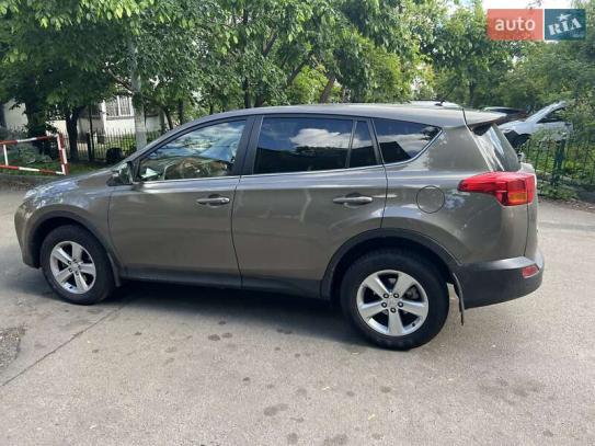 Toyota Rav4
                            2013г. в рассрочку