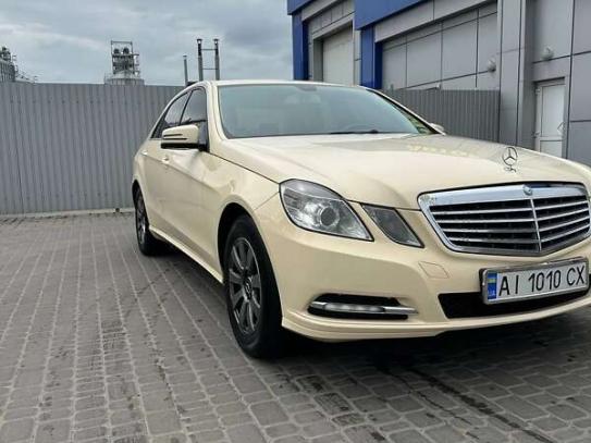 Mercedes-benz E-class                         2013г. в рассрочку