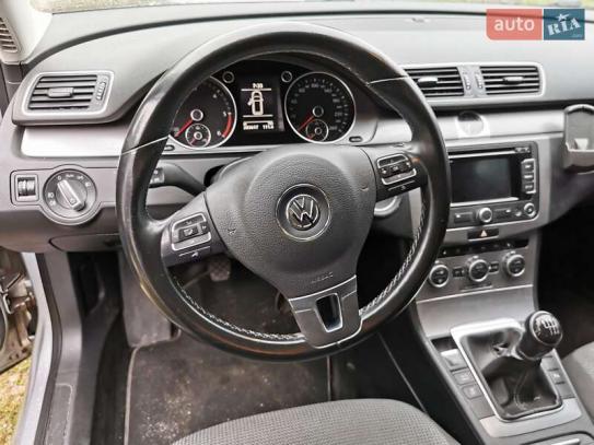 Volkswagen Passat                          2014г. в рассрочку