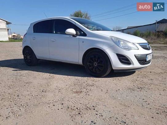 Opel Corsa                           2012г. в рассрочку