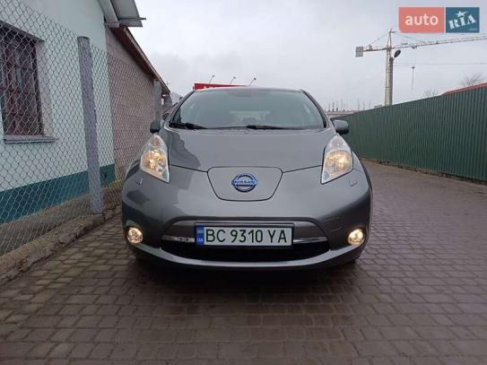 Nissan Leaf                            2014г. в рассрочку