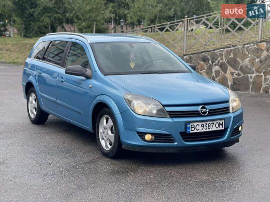 Opel Astra                           2005г. в рассрочку