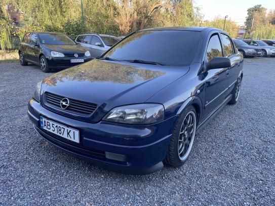 Opel Astra 2004р. у розстрочку