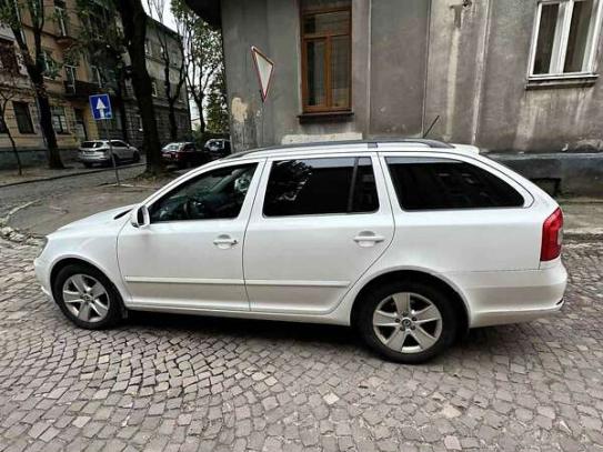 Skoda Octavia 2012г. в рассрочку