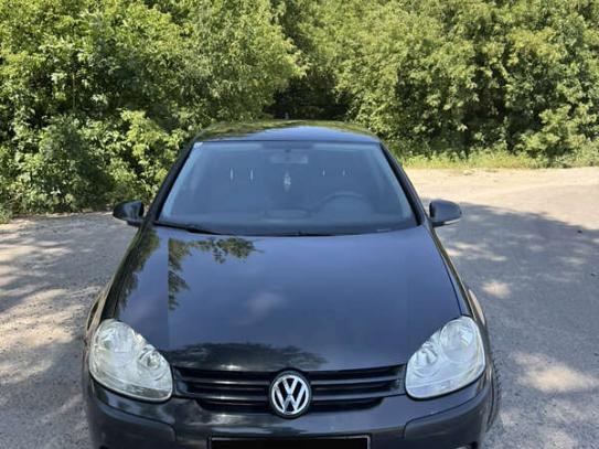 Volkswagen Golf
                            2005г. в рассрочку