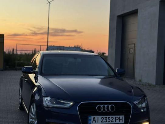 Audi A4                              2014г. в рассрочку