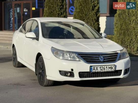 Renault Latitude
                        2013г. в рассрочку