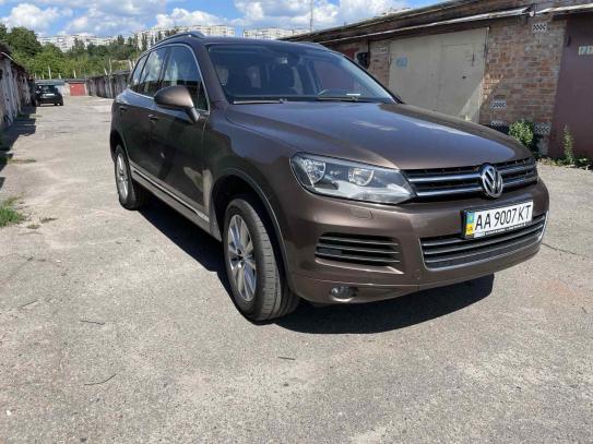 Volkswagen Touareg 2012р. у розстрочку