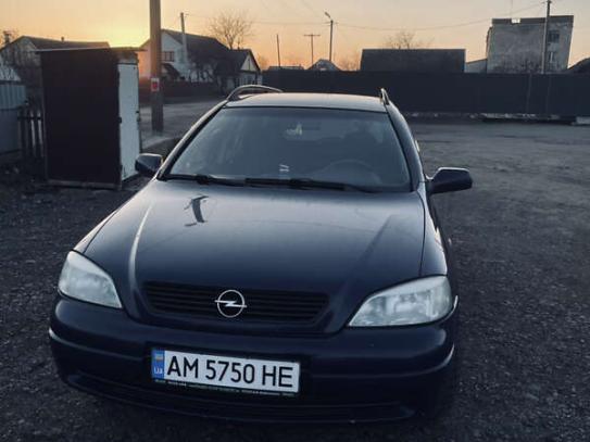 Opel Astra 2003р. у розстрочку