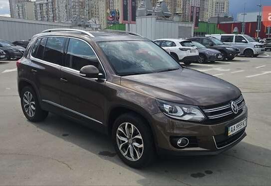 Volkswagen Tiguan                          2014г. в рассрочку