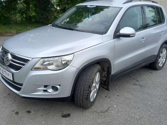 Volkswagen Tiguan
                          2010г. в рассрочку