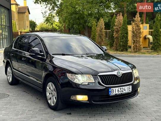 Skoda Superb 2012р. у розстрочку