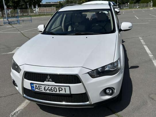 Mitsubishi Outlander                       2010г. в рассрочку