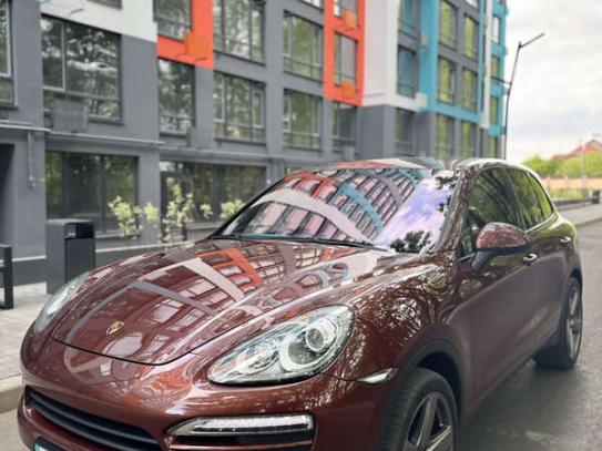 Porsche Cayenne                         2012г. в рассрочку