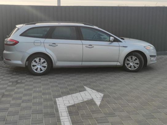 Ford Mondeo                          2011г. в рассрочку