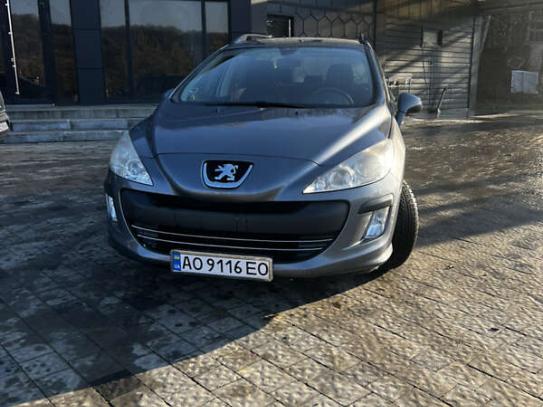 Peugeot 308 2010р. у розстрочку