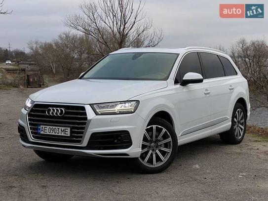 Audi Q7
                              2017г. в рассрочку