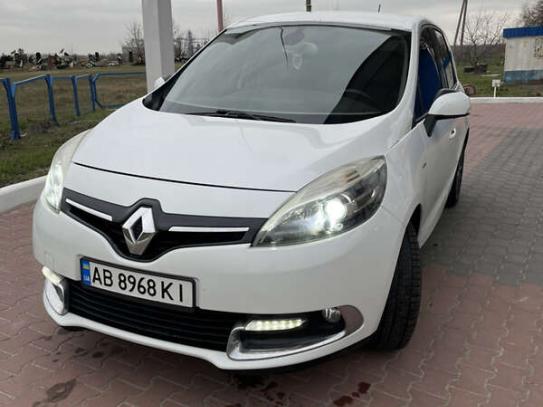 Renault Megane scenic 2013г. в рассрочку