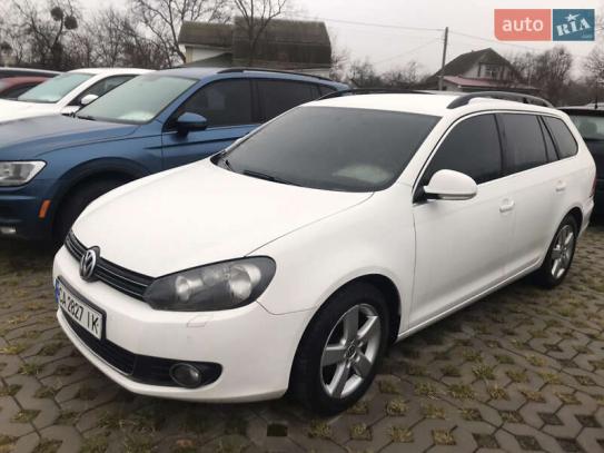 Volkswagen Golf                            2011г. в рассрочку