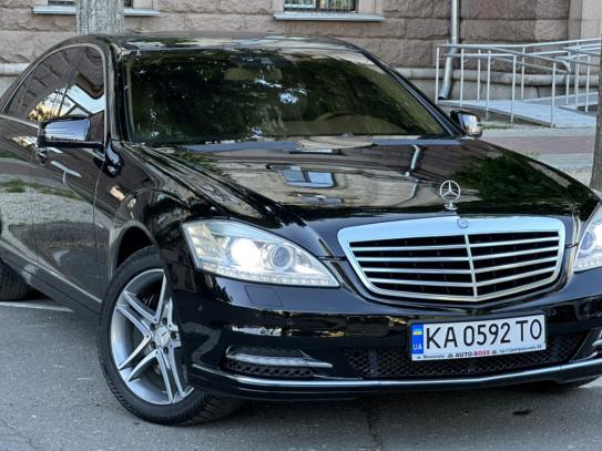 Mercedes-benz 500 s
                           2011г. в рассрочку
