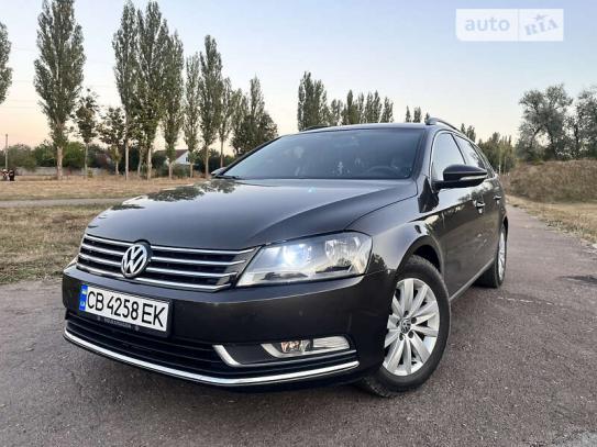 Volkswagen Passat 2012р. у розстрочку