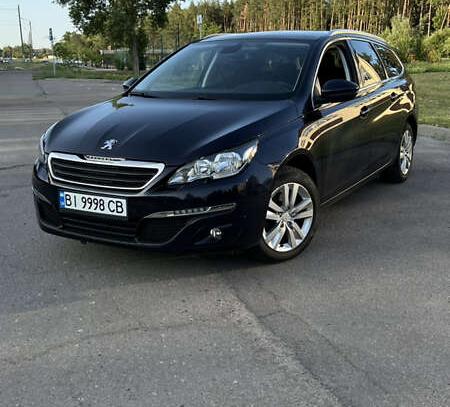 Peugeot 308
                             2015г. в рассрочку