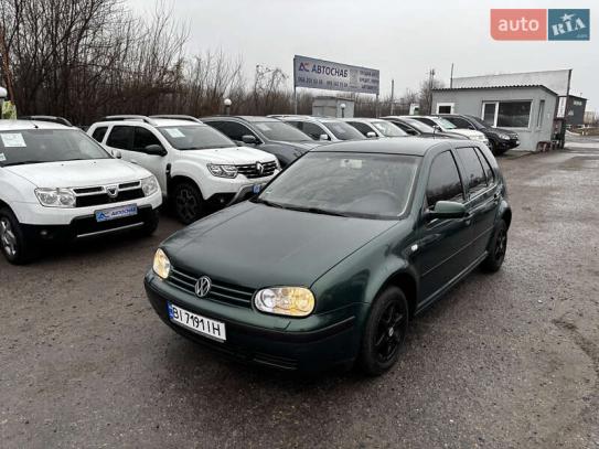 Volkswagen Golf                            2002г. в рассрочку